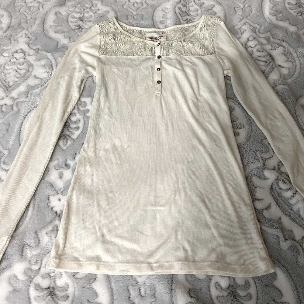 Arizona Jeans Beige/Cream shirt with lace detail, Button Front, Size M